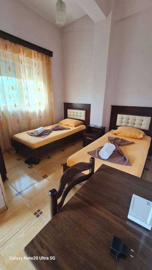 Hotel Brace Gjirokastër Екстериор снимка