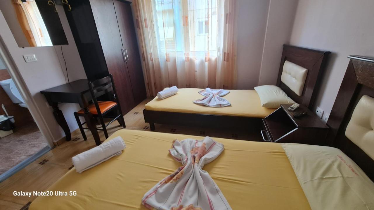 Hotel Brace Gjirokastër Екстериор снимка
