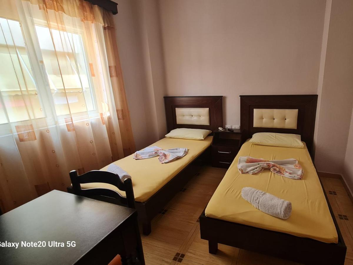Hotel Brace Gjirokastër Екстериор снимка