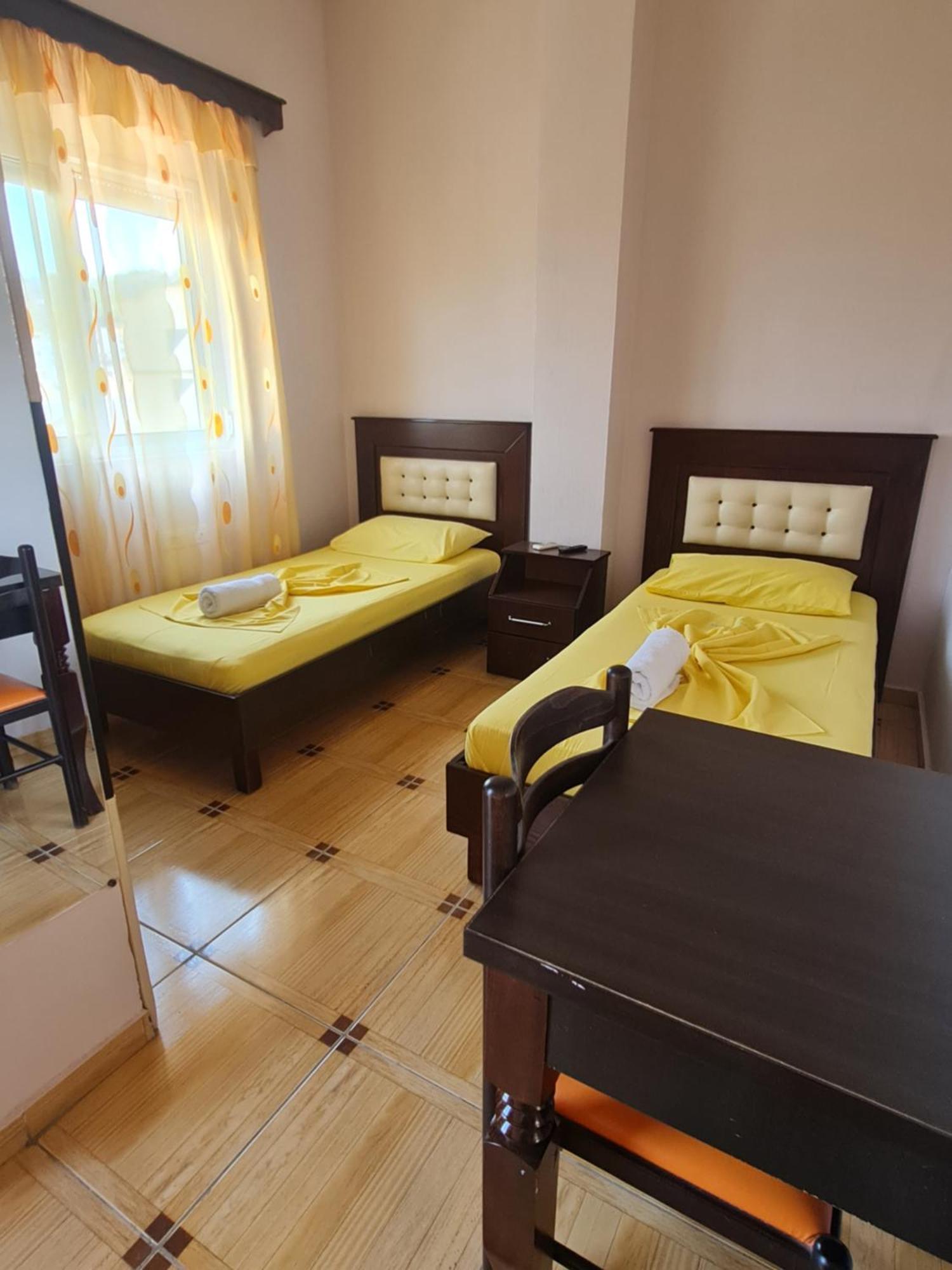 Hotel Brace Gjirokastër Екстериор снимка