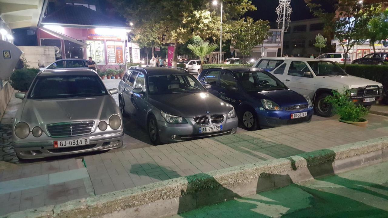Hotel Brace Gjirokastër Екстериор снимка